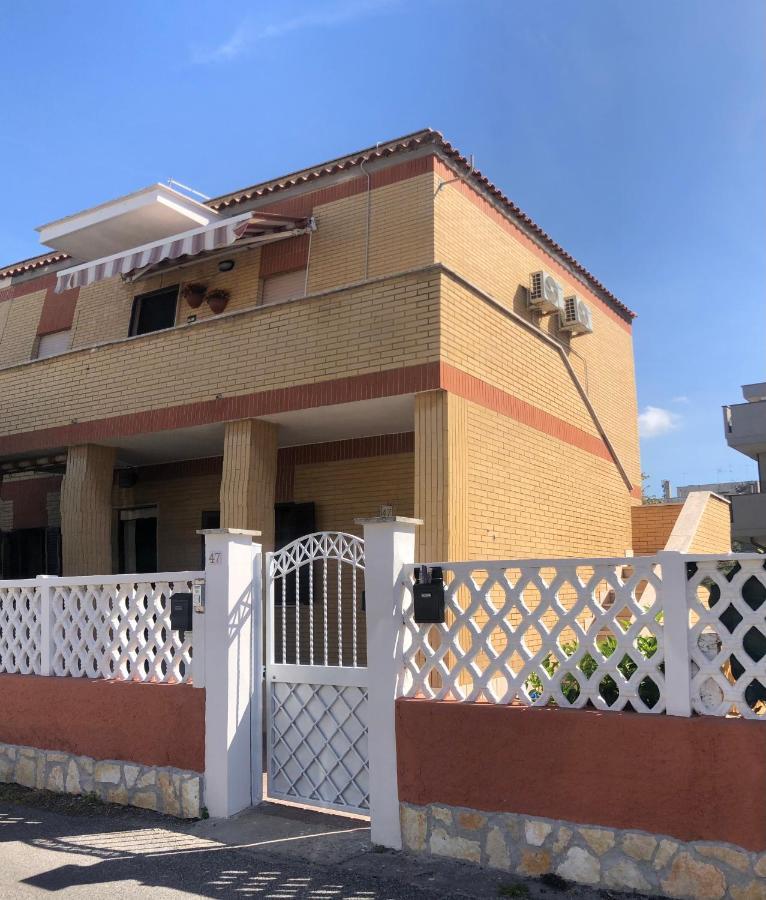 Sea Breeze House Διαμέρισμα Φιουμιτσίνο Εξωτερικό φωτογραφία